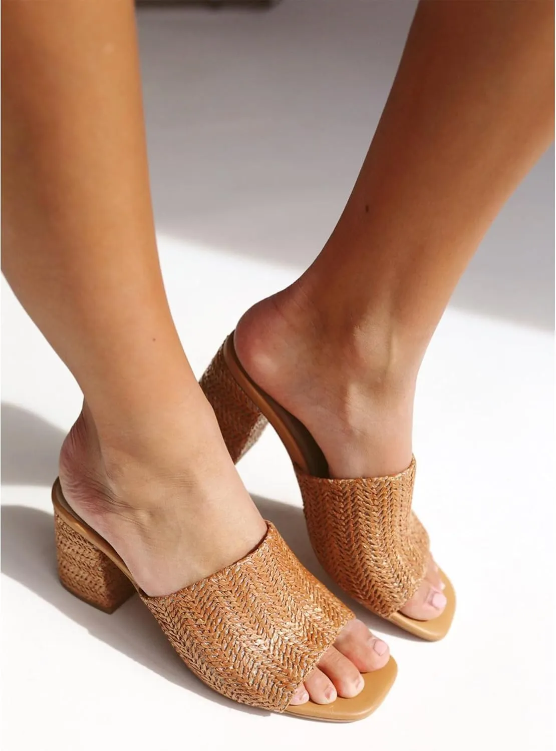 Ancomafio Heeled Sandals for Women，Raffia Sandals 2025 Chunky Heels Square Toe Mules Block Summer Shoes Slip On