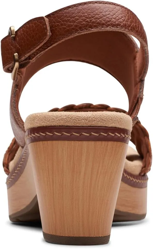 Clarks Womens Seannah Step Leather Cushioned Footbed Platform Sandals