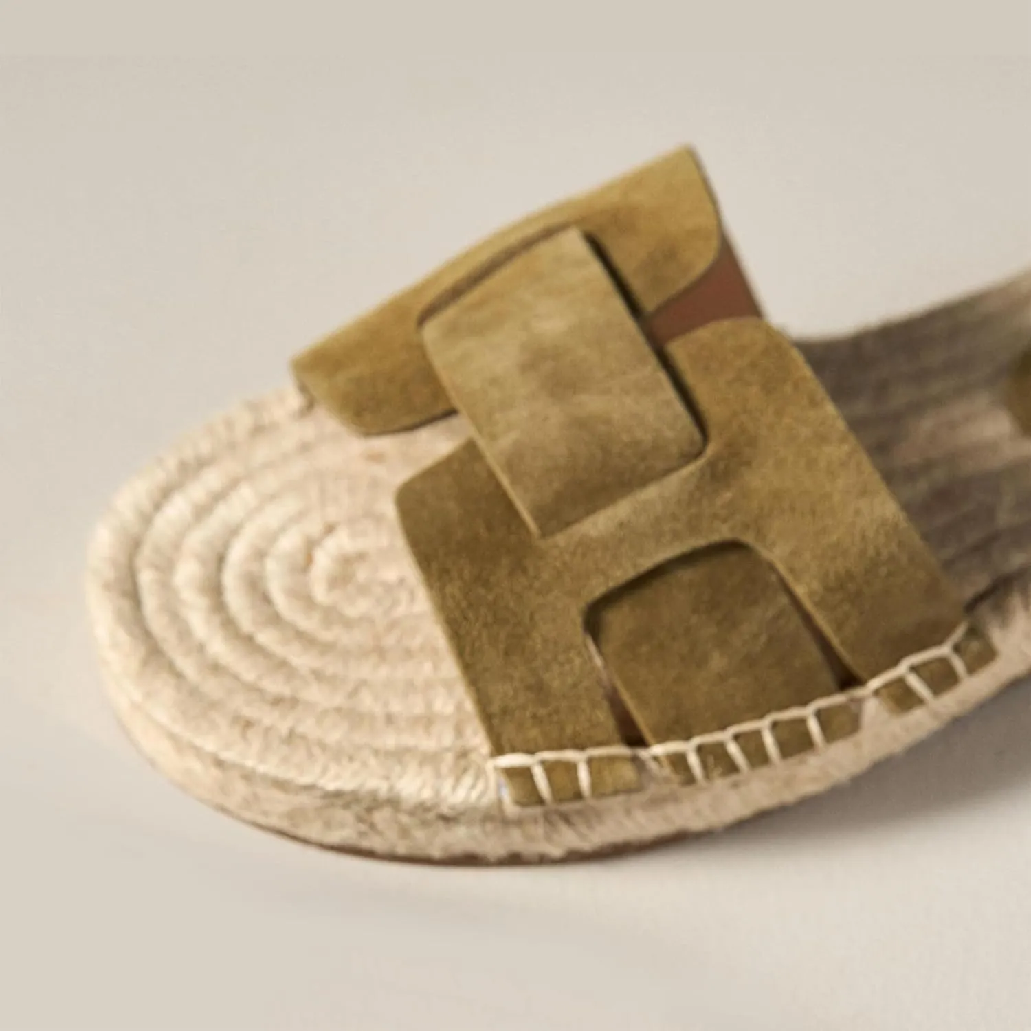 Espadrilles Flat Sandals for Women Comfortable Suede Slip on Open Toe Beach Slides Sandals.