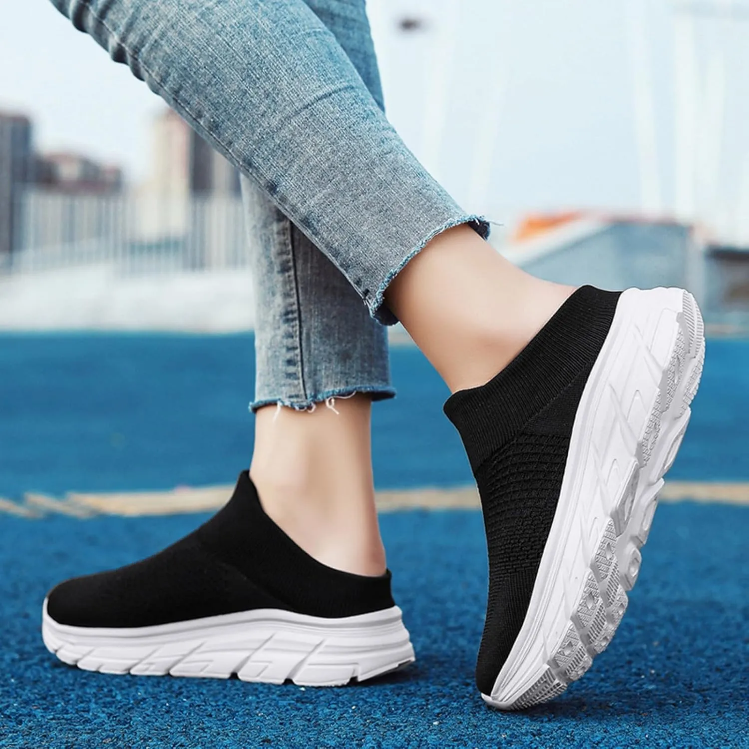 FUNCOS Women's Breathable Mesh Mules Slip-On – Lightweight Summer Casual Shoes for Walking, Closed Toe with Arch Support