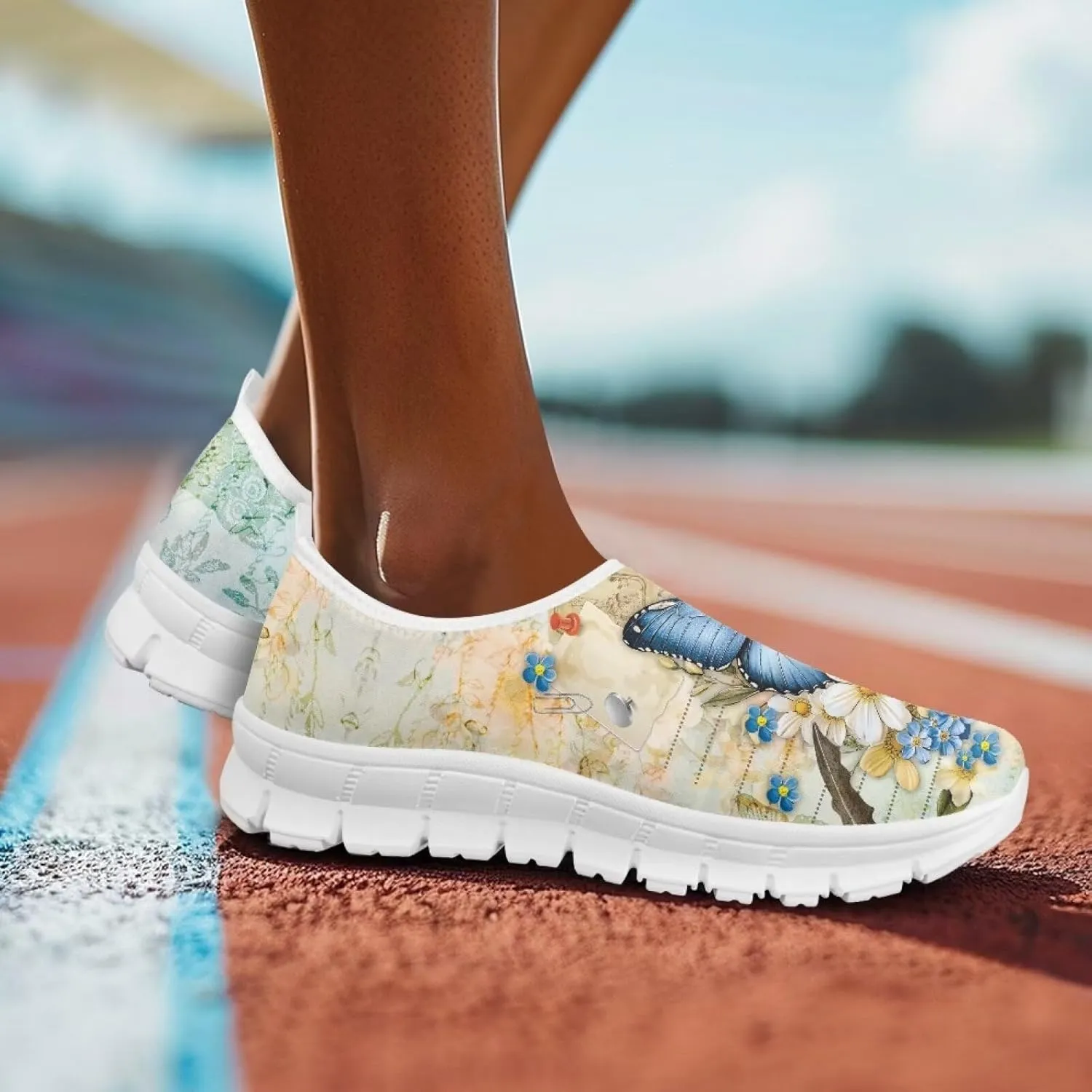 Lightweight Sneakers for Women Slip On Casual Shoes Comfortable Low Cut Loafers Non Slip Breathable Walking Running Shoes Outdoor Sport Sneakers US 5.5-11.5