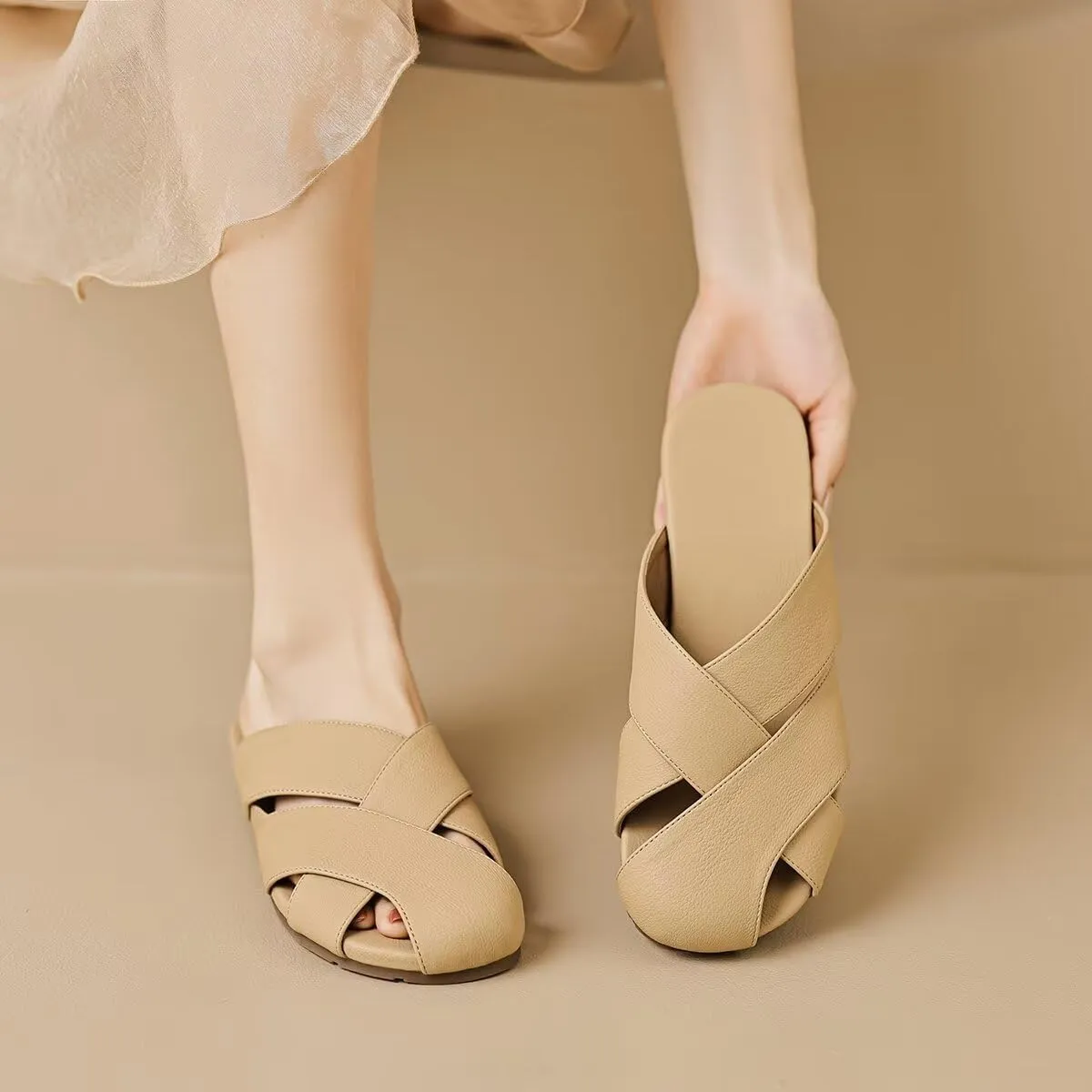 LUXINYU Women Fashion Summer Slip on Slipers Cross Straps Mules Comfortable Casual Flats Beach Shoes Party Dress Shoes