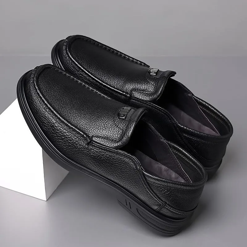 Men's Slip On Shoes Shoes Casual Leather Shoes Soft Sole Loafers Men Versatile Round Shoes Wear-Resistant
