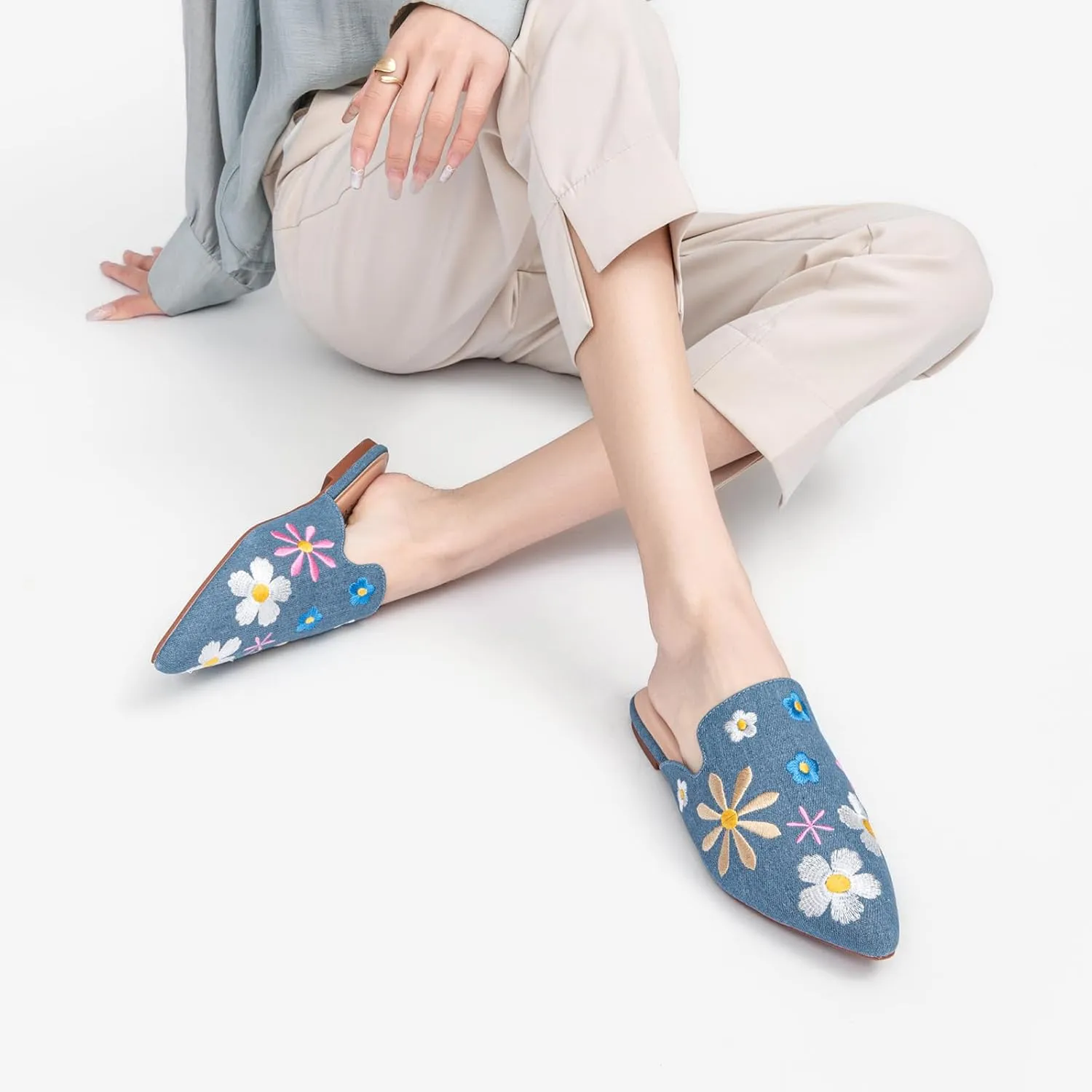 Tilocow Mules for Woman Comfortable Pointed Toe Backless Loafers Flat Mule Business Casual Shoes Slides Slip on