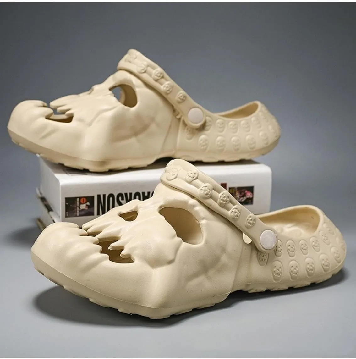Unisex Comfortable Lightweight Clogs Skull Slippers Goth Sandals for Men and Women Slip-on Yard Garden Shoes Skull Slides Mules Summer Beach Sandals