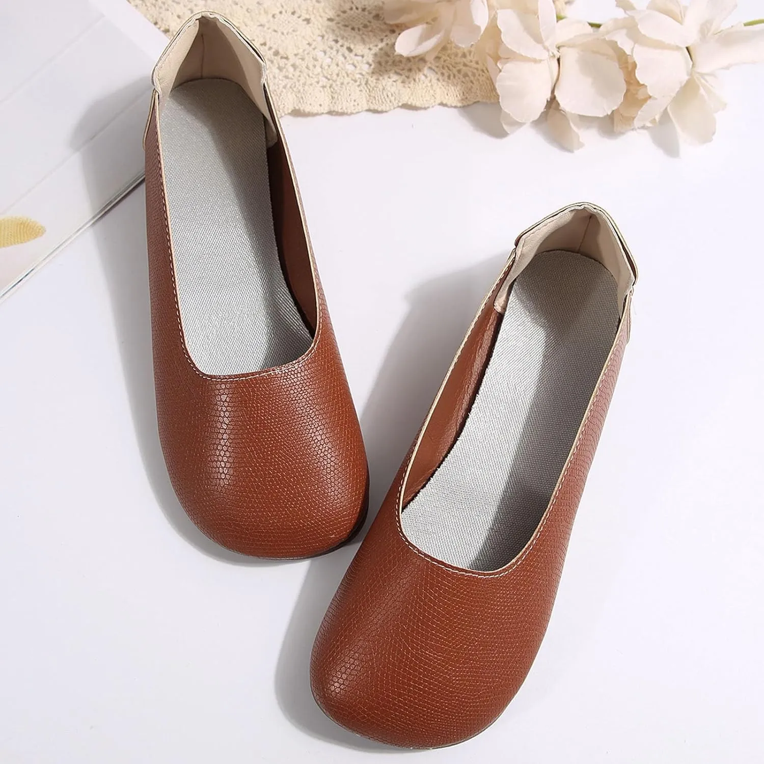Women's Flats Shoes Summer Comfortable Closed Toe Slip on Ballet Flats Casual Soft Bottom Driving Work Walking Shoes Elegant Wedges