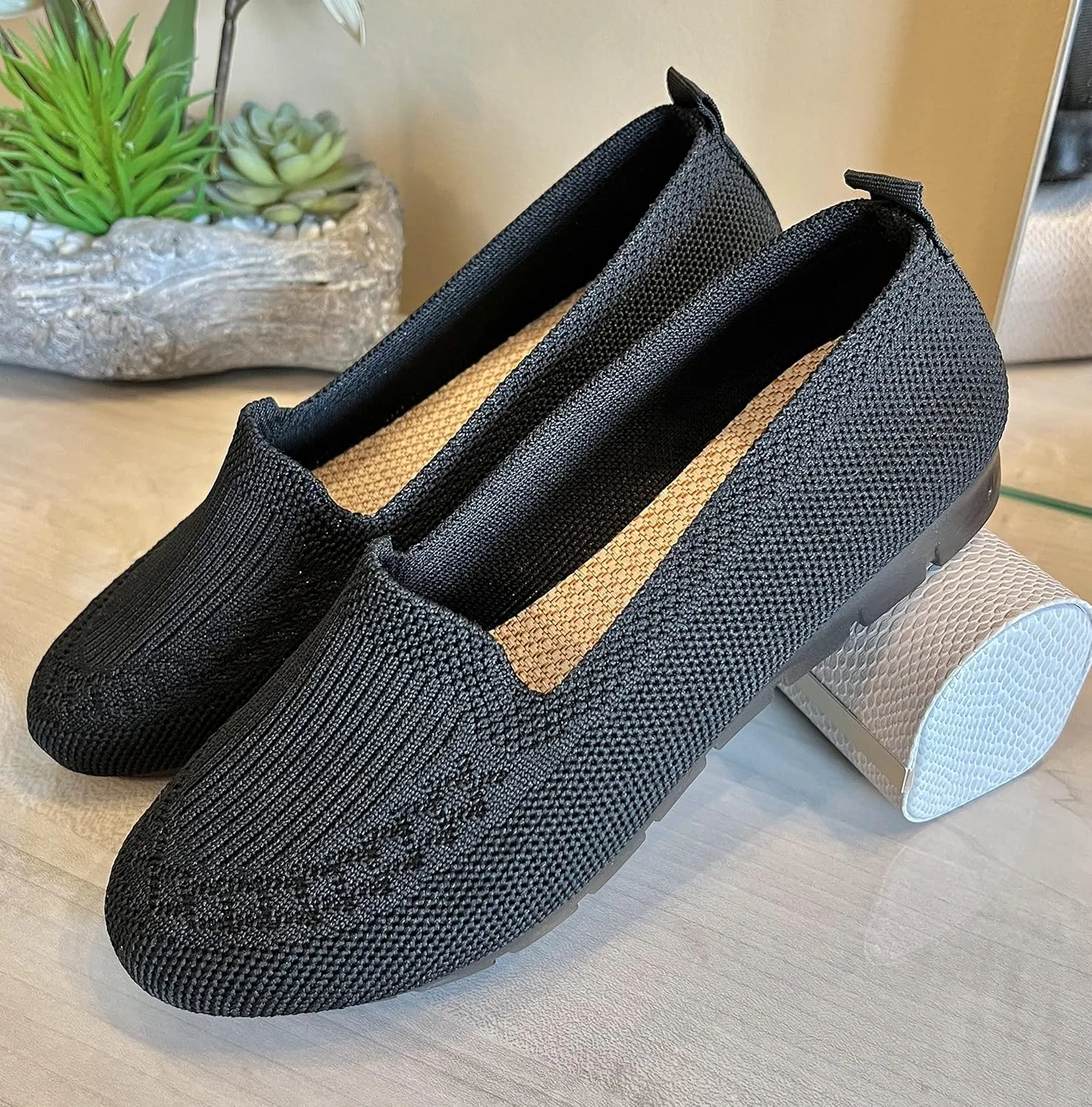 Women's Knitted Flat Shoes Lightweight Comfortable Loafers Women Footwear Slip On Casual Breathable Mesh Walking Shoes Female Round Toe Black, Pink, Purple, Red, Navy Blue, Grey, Beige