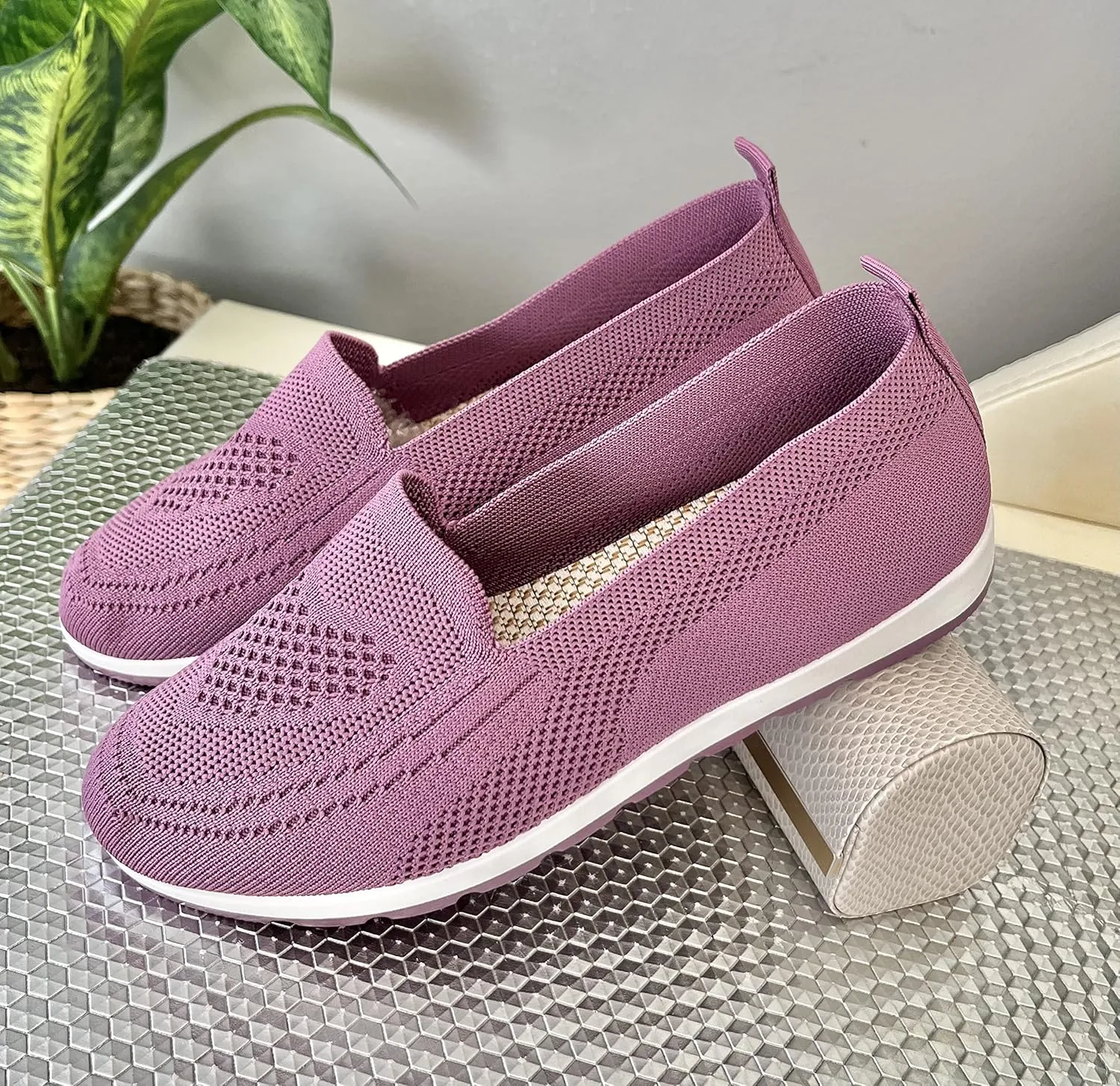 Women's Knitting Flat Shoes Walking Shoes Comfort Loafers Breathable Mesh Female Round Toe Black, Pink, Purple, Red