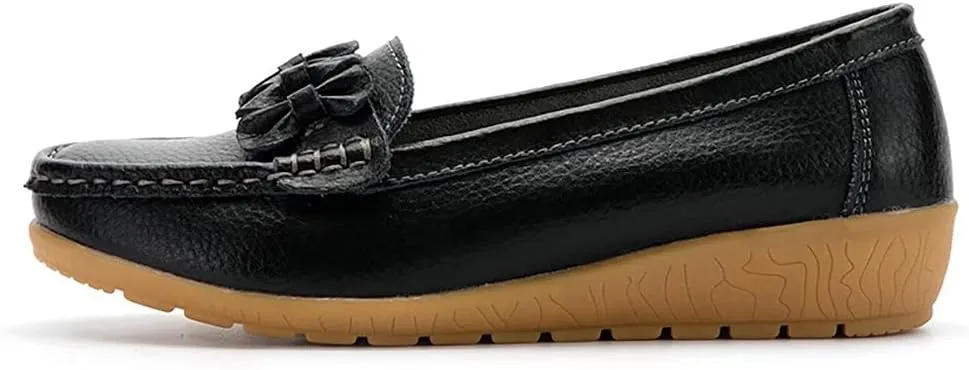 Women's Leather Loafers Driving Moccasins Casual Slip-On Boat Shoes Comfort Walking Flat Loafer for Women Wide Width
