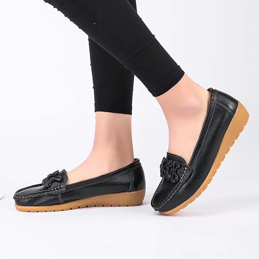 Women's Leather Loafers Driving Moccasins Casual Slip-On Boat Shoes Comfort Walking Flat Loafer for Women Wide Width