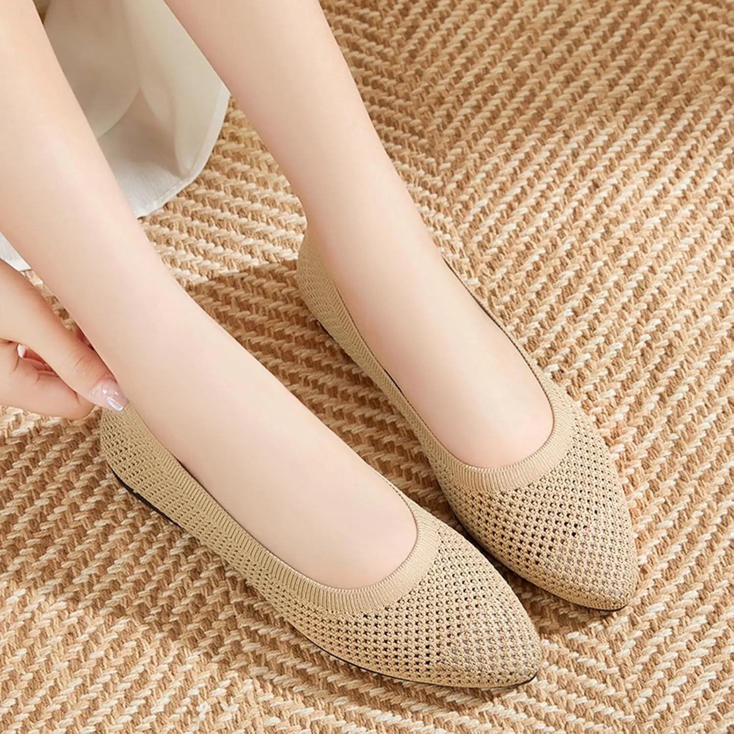 Women's Pointed Toe Slip-On Knit Flats,Breathable Mesh Soft Sole Comfortable Ballet Flats Casual Walking Work Dressy Loafers