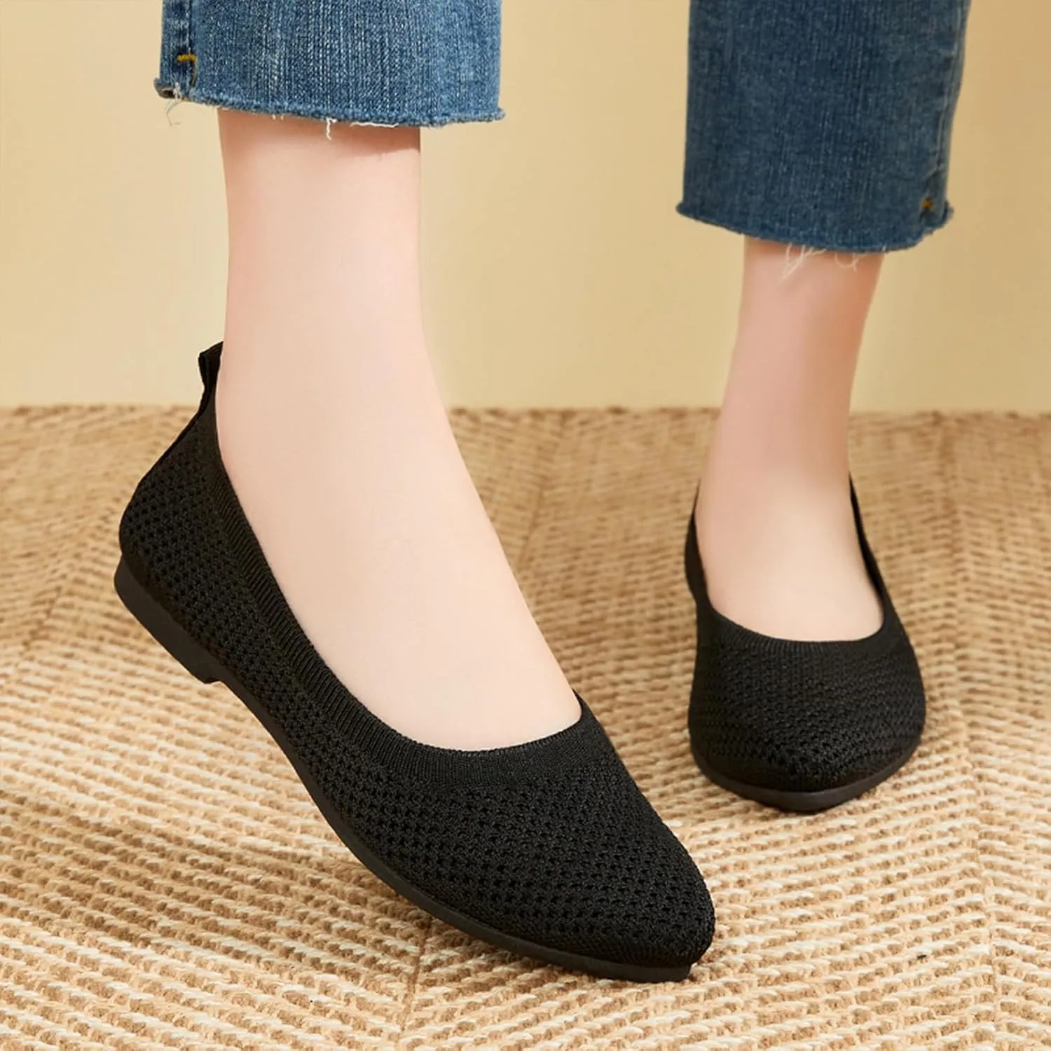 Women's Pointed Toe Slip-On Knit Flats,Breathable Mesh Soft Sole Comfortable Ballet Flats Casual Walking Work Dressy Loafers