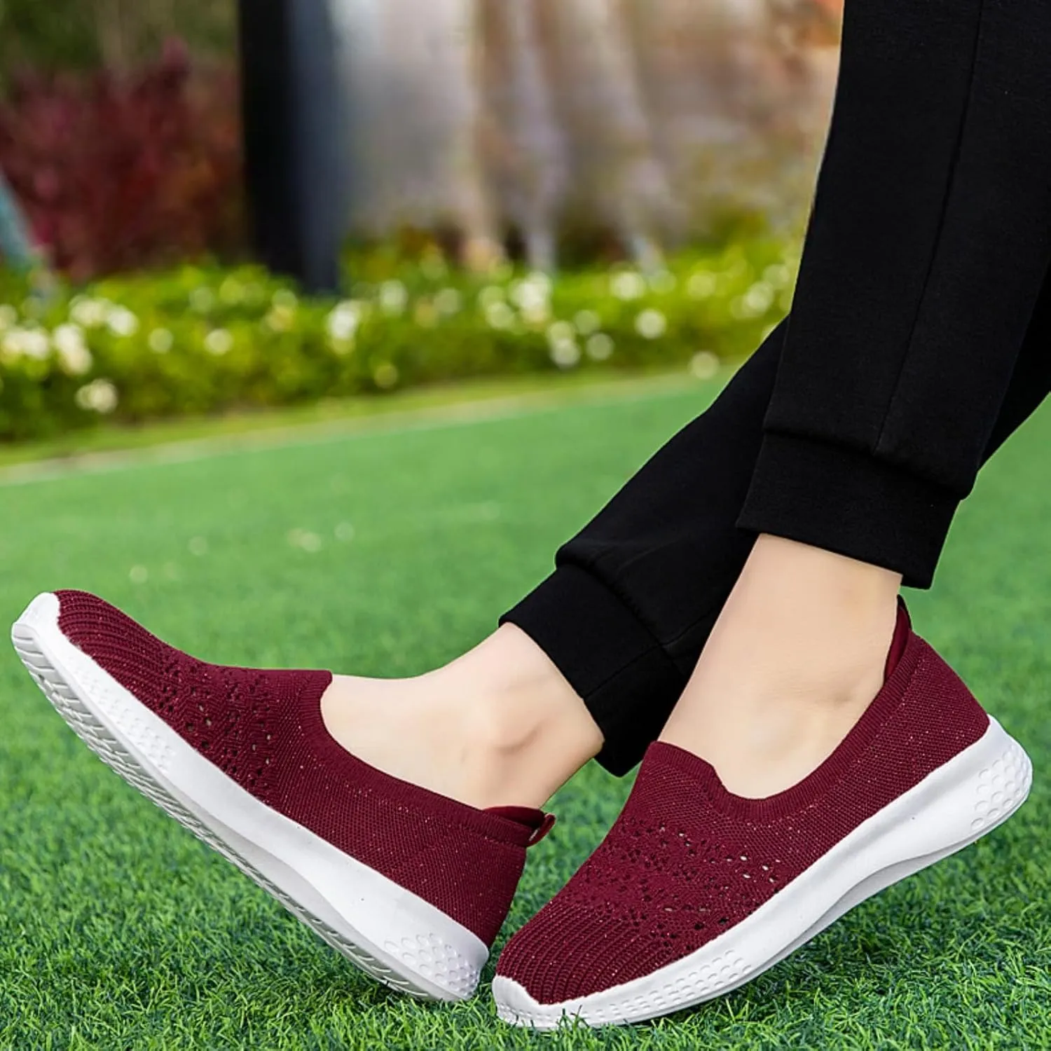 Women's Slip-on Mesh Cutout Loafers,Low Top Lightweight Knit Breathable Mesh Walking Shoe,Comfort Flat Nurse Work Casual Shoes.