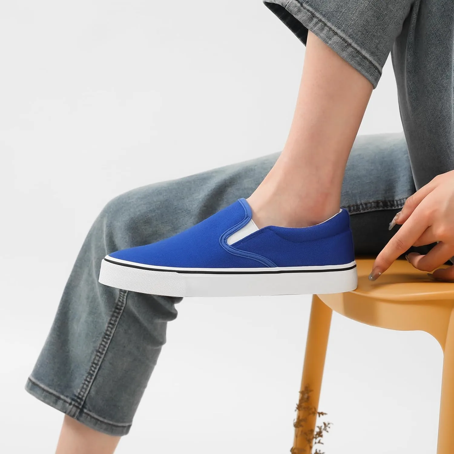 Women's Slip on Shoes Canvas Sneakers Loafers Non Slip Shoes Low Top Casual Shoes
