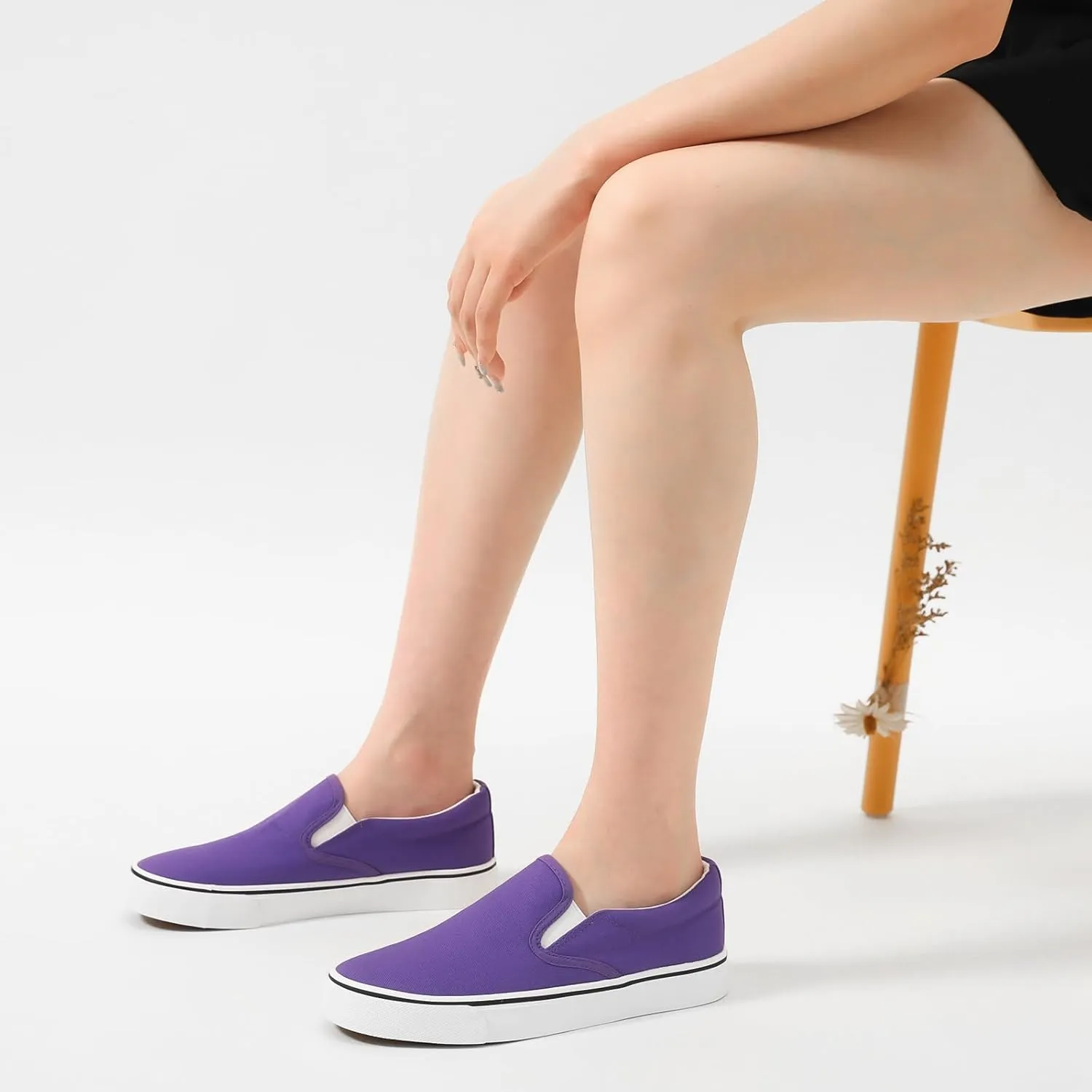 Women's Slip on Shoes Canvas Sneakers Loafers Non Slip Shoes Low Top Casual Shoes