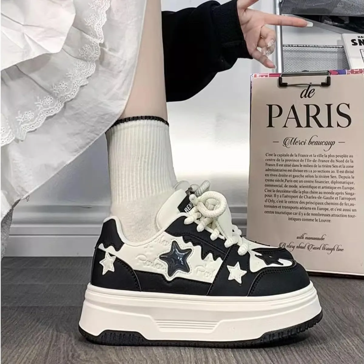 Womens Y2K Sneakers Chunky Cute Star Preppy Kawaii Platform Shoes Laces Up Streetwear for Women Girl Walking Fit Well