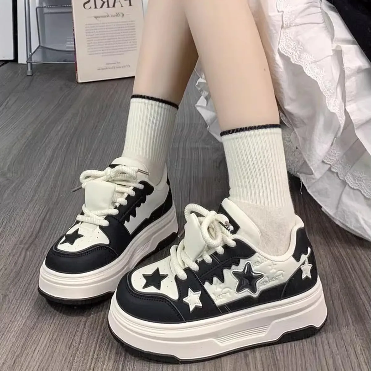 Womens Y2K Sneakers Chunky Cute Star Preppy Kawaii Platform Shoes Laces Up Streetwear for Women Girl Walking Fit Well